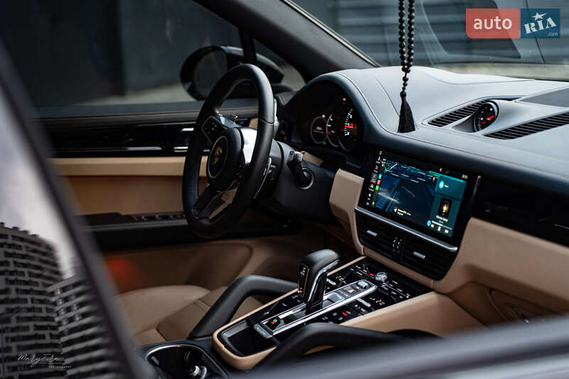 Позашляховик / Кросовер Porsche Cayenne 2019 в Києві