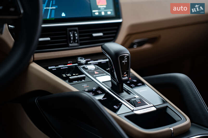 Позашляховик / Кросовер Porsche Cayenne 2019 в Києві
