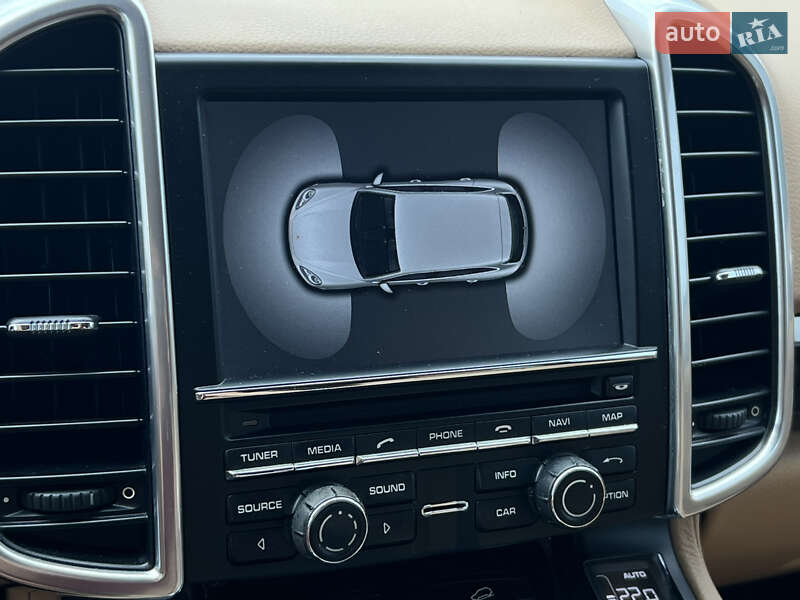 Внедорожник / Кроссовер Porsche Cayenne 2014 в Луцке