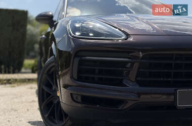 Внедорожник / Кроссовер Porsche Cayenne 2021 в 