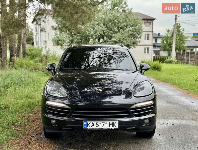 Позашляховик / Кросовер Porsche Cayenne 2012 в Києві