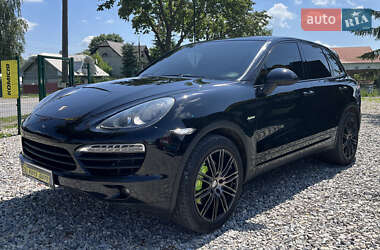 Внедорожник / Кроссовер Porsche Cayenne 2014 в 