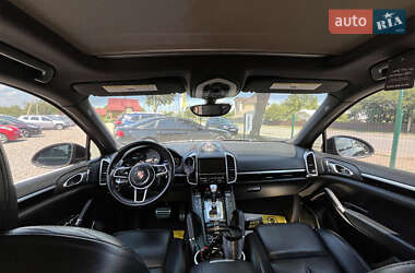 Внедорожник / Кроссовер Porsche Cayenne 2014 в 