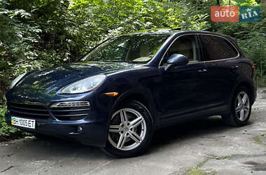 Внедорожник / Кроссовер Porsche Cayenne 2011 в 