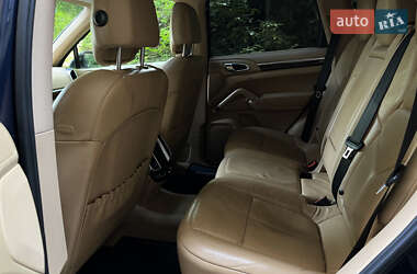 Внедорожник / Кроссовер Porsche Cayenne 2011 в 