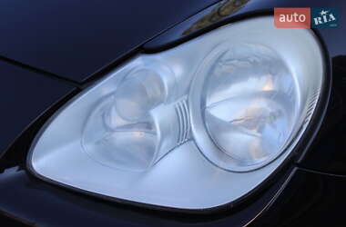 Внедорожник / Кроссовер Porsche Cayenne 2004 в 