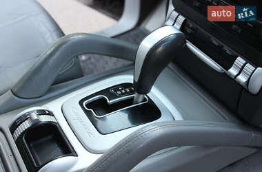 Внедорожник / Кроссовер Porsche Cayenne 2004 в 
