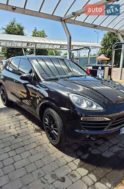 Внедорожник / Кроссовер Porsche Cayenne 2012 в Полтаве
