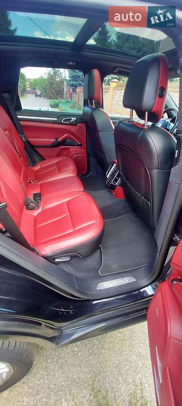 Позашляховик / Кросовер Porsche Cayenne 2013 в Києві