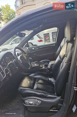 Внедорожник / Кроссовер Porsche Cayenne 2013 в 