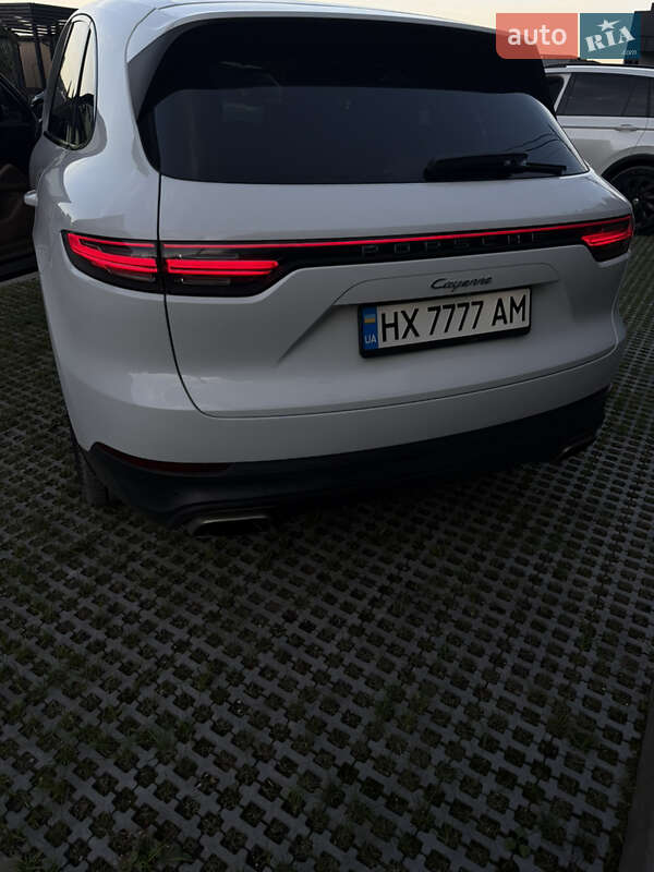 Внедорожник / Кроссовер Porsche Cayenne 2018 в Львове