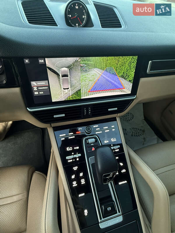 Внедорожник / Кроссовер Porsche Cayenne 2018 в Львове