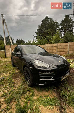 Внедорожник / Кроссовер Porsche Cayenne 2012 в 