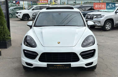 Внедорожник / Кроссовер Porsche Cayenne 2012 в 