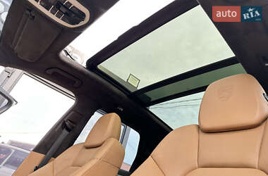 Внедорожник / Кроссовер Porsche Cayenne 2012 в 