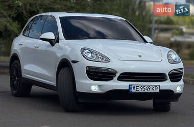 Внедорожник / Кроссовер Porsche Cayenne 2013 в 