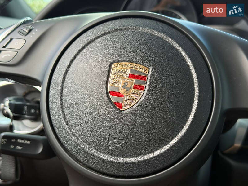 Позашляховик / Кросовер Porsche Cayenne 2013 в Кривому Розі