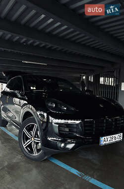 Porsche Cayenne 2016 Porsche Cayenne 2016