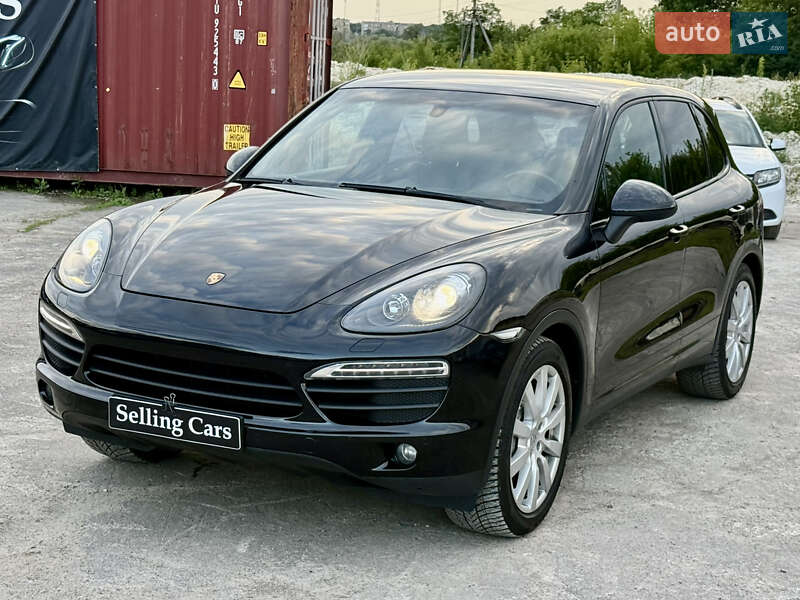 Позашляховик / Кросовер Porsche Cayenne 2011 в Рівному