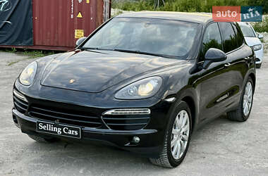 Позашляховик / Кросовер Porsche Cayenne 2011 в 