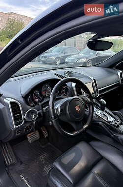 Позашляховик / Кросовер Porsche Cayenne 2011 в 