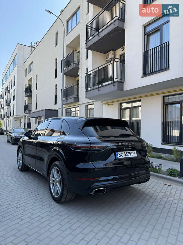 Внедорожник / Кроссовер Porsche Cayenne 2019 в Львове