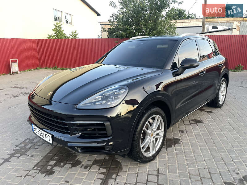 Внедорожник / Кроссовер Porsche Cayenne 2019 в Львове