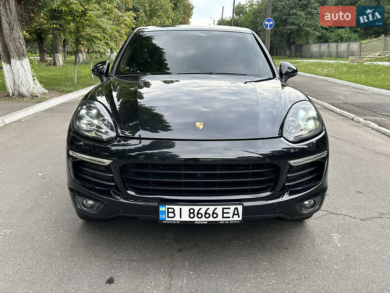 Внедорожник / Кроссовер Porsche Cayenne 2014 в Кременчуге