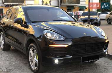 Позашляховик / Кросовер Porsche Cayenne 2015 в Одесі
