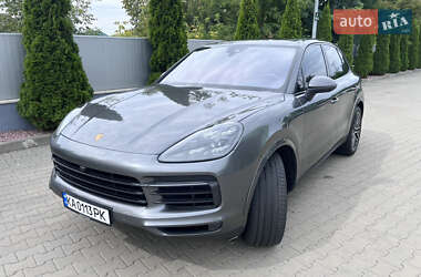 Внедорожник / Кроссовер Porsche Cayenne 2018 в 