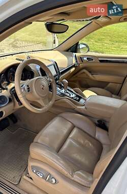 Внедорожник / Кроссовер Porsche Cayenne 2013 в 
