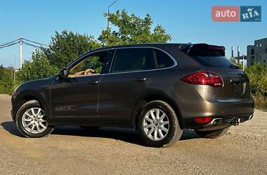 Внедорожник / Кроссовер Porsche Cayenne 2013 в 