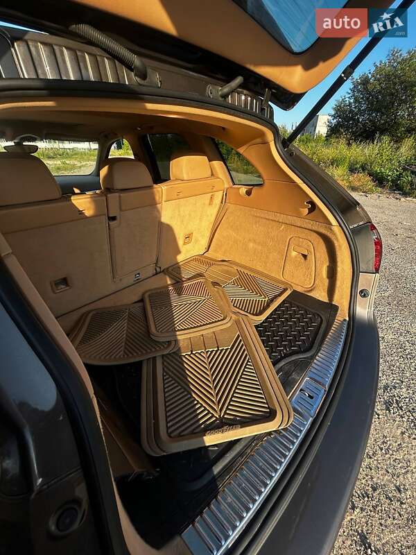 Позашляховик / Кросовер Porsche Cayenne 2013 в Харкові