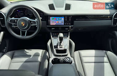 Внедорожник / Кроссовер Porsche Cayenne 2020 в 