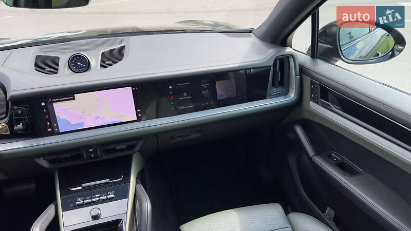 Внедорожник / Кроссовер Porsche Cayenne 2023 в Виннице