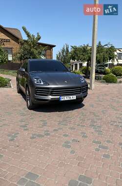 Внедорожник / Кроссовер Porsche Cayenne 2019 в 