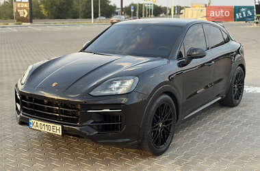 Внедорожник / Кроссовер Porsche Cayenne 2023 в 