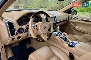 Позашляховик / Кросовер Porsche Cayenne 2013 в 