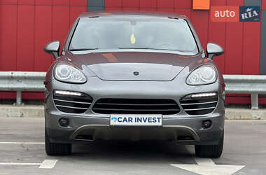Позашляховик / Кросовер Porsche Cayenne 2012 в 