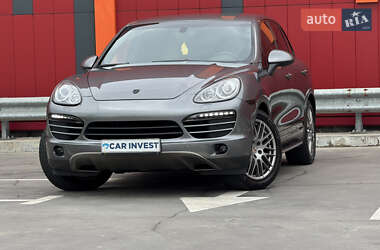 Позашляховик / Кросовер Porsche Cayenne 2012 в 