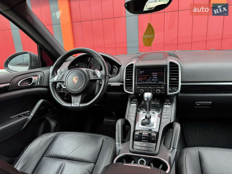 Внедорожник / Кроссовер Porsche Cayenne 2012 в Киеве фото 24 Внедорожник / Кроссовер Porsche Cayenne 2012 в Киеве