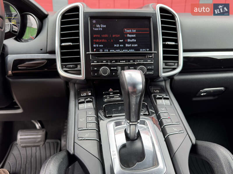 Внедорожник / Кроссовер Porsche Cayenne 2012 в Киеве фото 36 Внедорожник / Кроссовер Porsche Cayenne 2012 в Киеве