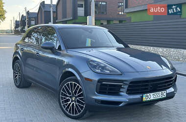 Внедорожник / Кроссовер Porsche Cayenne 2018 в 