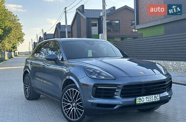 Внедорожник / Кроссовер Porsche Cayenne 2018 в 