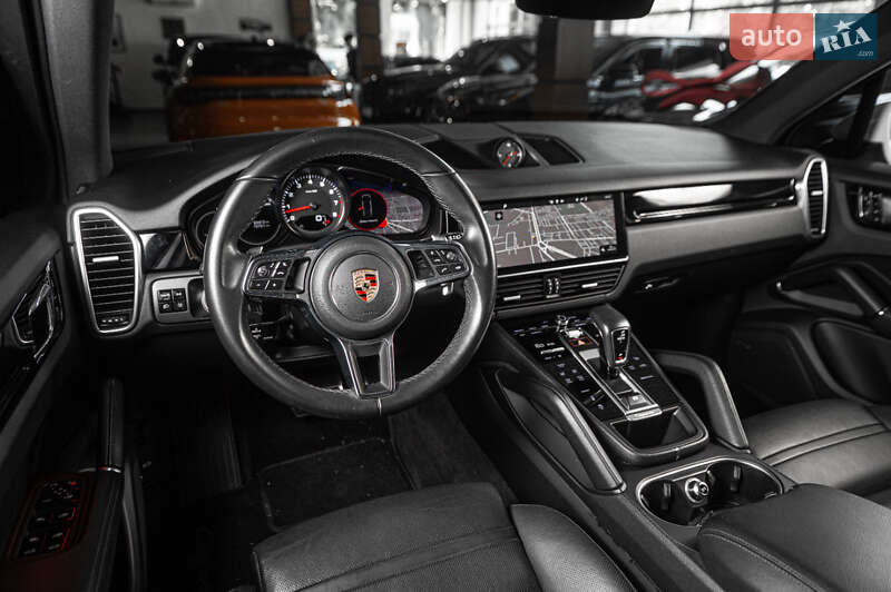 Позашляховик / Кросовер Porsche Cayenne 2018 в Одесі