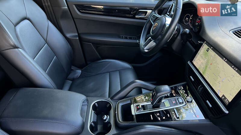 Позашляховик / Кросовер Porsche Cayenne 2018 в Львові