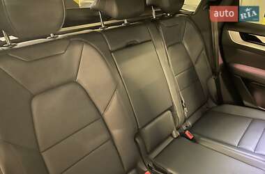 Внедорожник / Кроссовер Porsche Cayenne 2023 в 