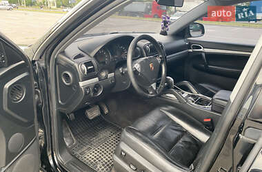 Внедорожник / Кроссовер Porsche Cayenne 2005 в 