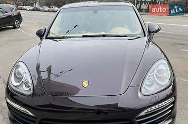 Позашляховик / Кросовер Porsche Cayenne 2011 в 