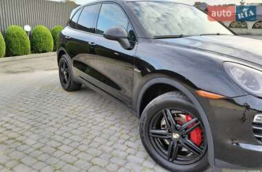 Позашляховик / Кросовер Porsche Cayenne 2013 в 